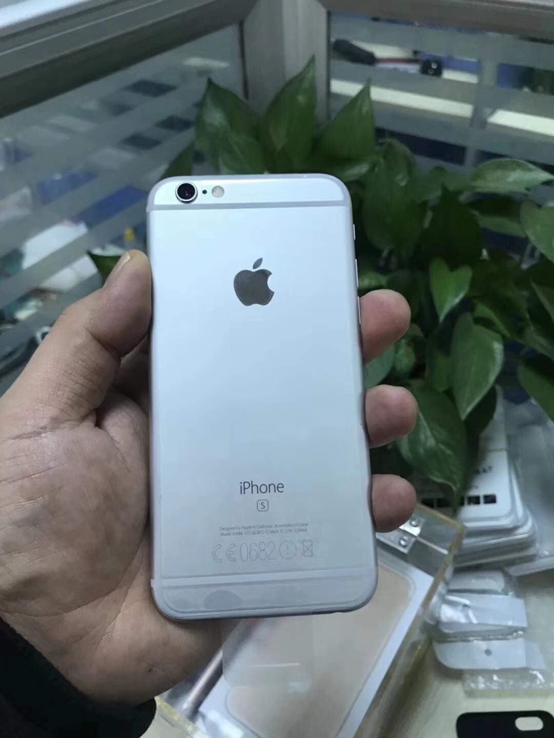 全新官换机苹果6S 128G 银色 三网4G