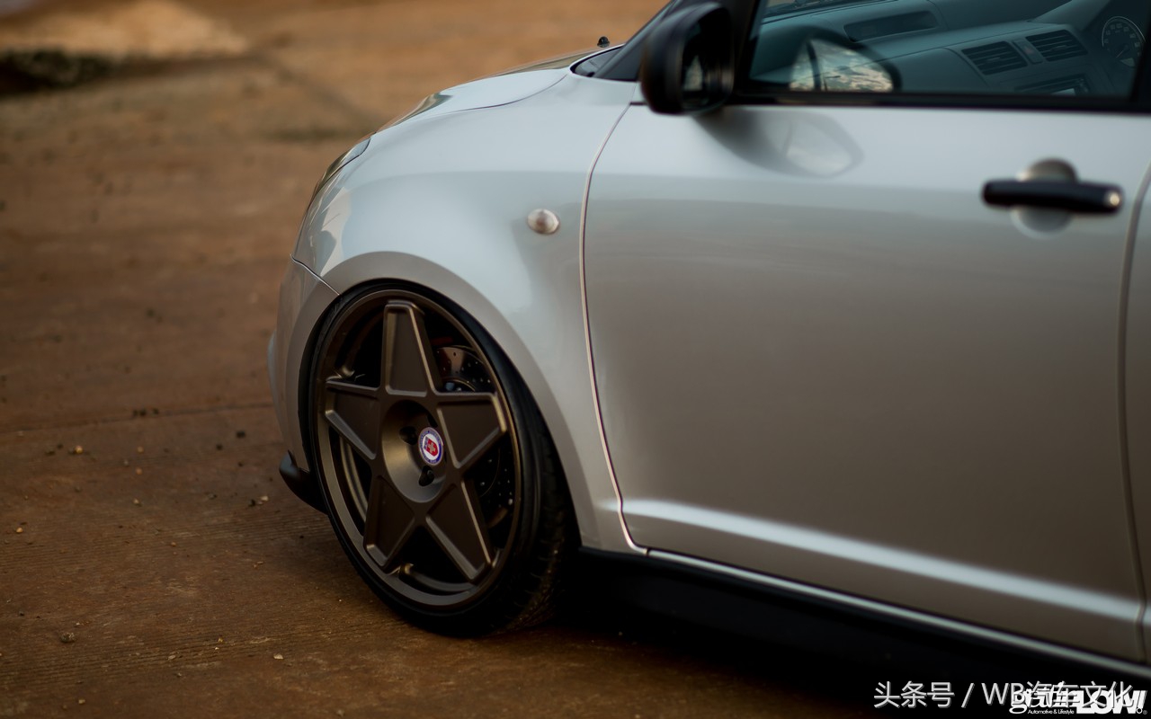 ��װ�����ͣ�2012 Suzuki Swift-7.jpg