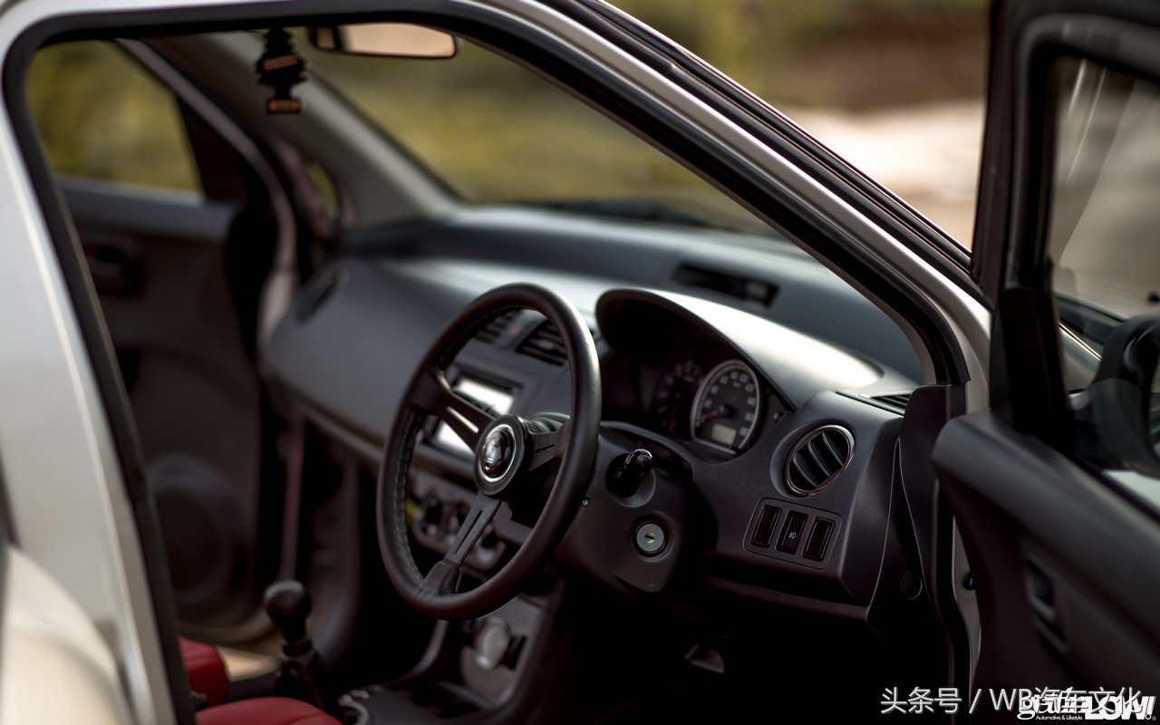 ��װ�����ͣ�2012 Suzuki Swift-20.jpg