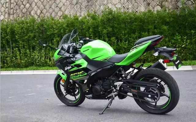 4.98�򣬴���Ninja 400������ʽ���������˸����45ƥ������-8.jpg