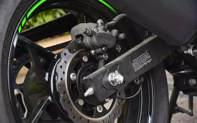 4.98�򣬴���Ninja 400������ʽ���������˸����45ƥ������-7.jpg