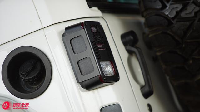 ΪԽҰ���� ���������˸�װ����-6.jpg