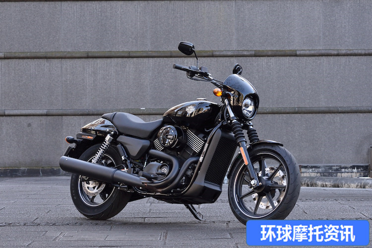 7.8�����㴩�г��еĹ���Ħ�г���Street 750-5.jpg