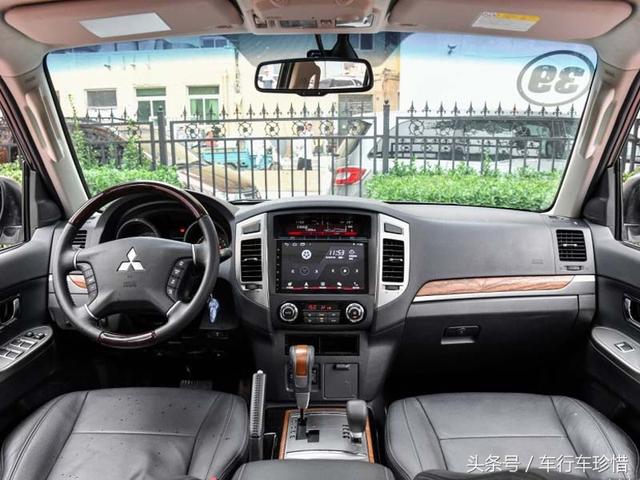 ������Я�������ԽҰ���İ棬����4.9��3.0L V6������������˫��-23.jpg