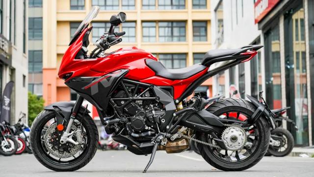 MV Agusta Turismo Veloce 800�Լݣ����׵�ʱ����-4.jpg