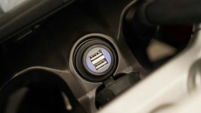 MV Agusta Turismo Veloce 800�Լݣ����׵�ʱ����-24.jpg