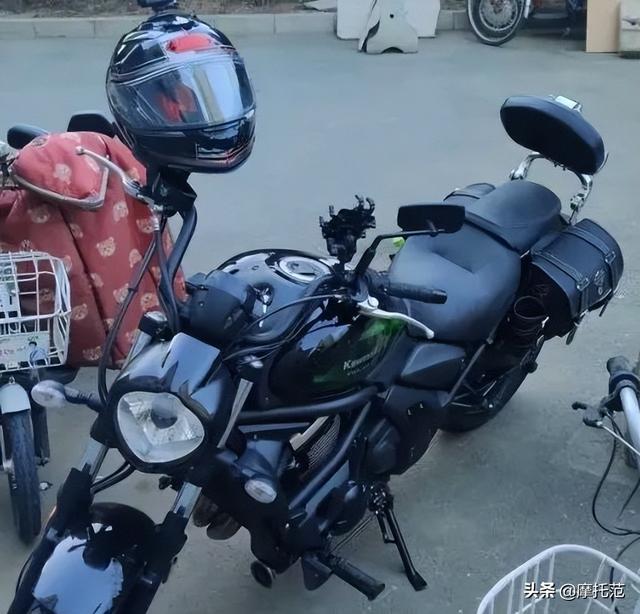 ������ͷ��~ ����С�����ʻһ�����и�-6.jpg