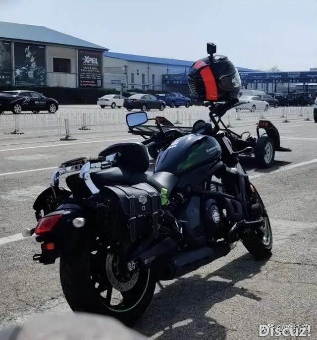 ������ͷ��~ ����С�����ʻһ�����и�-3.jpg